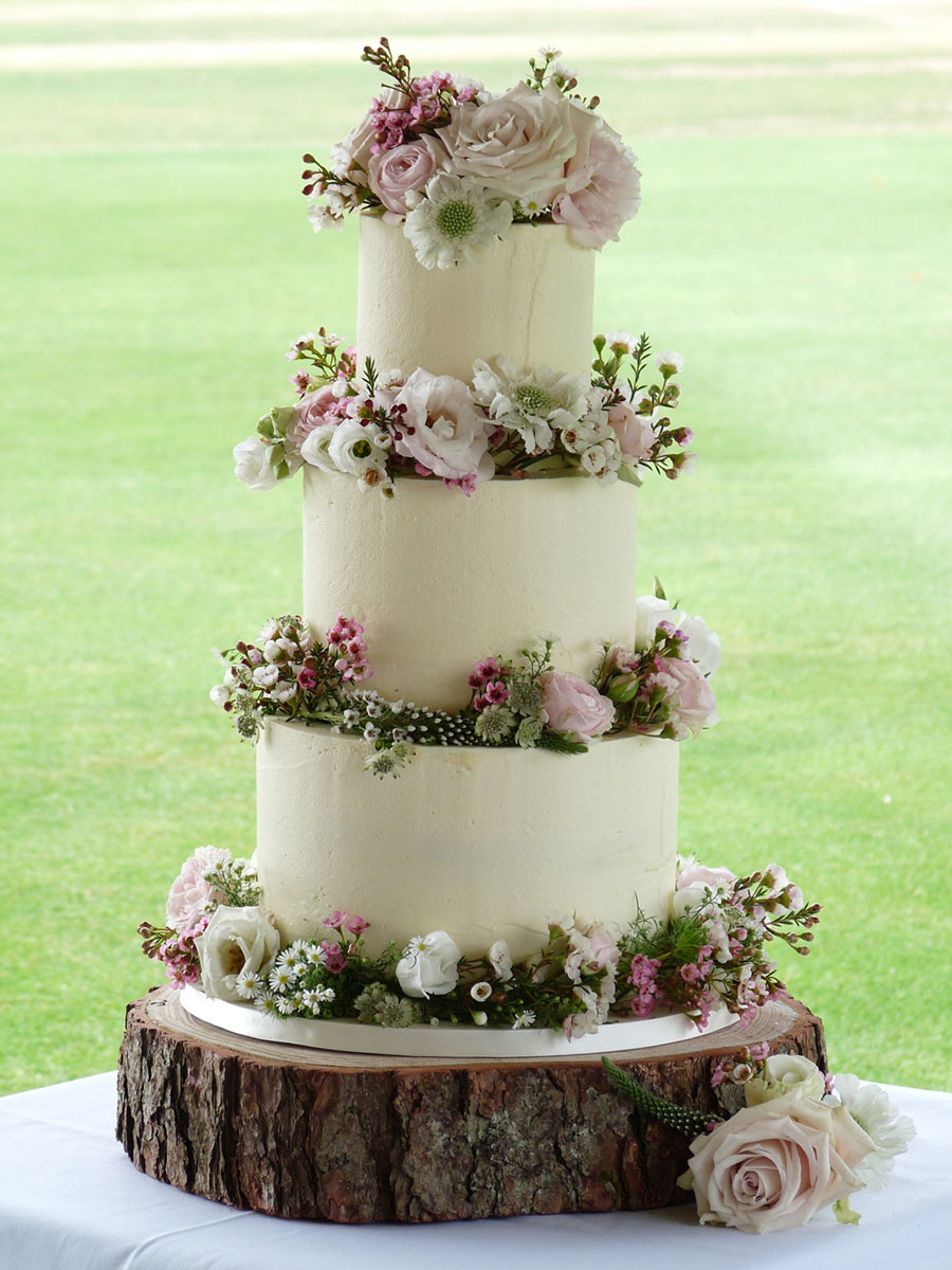 Rachelles Au Natural Wedding Cake